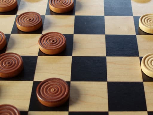 Captura de pantalla del juego CHECKERS - Dames - 2 player - Juego gratuito en línea